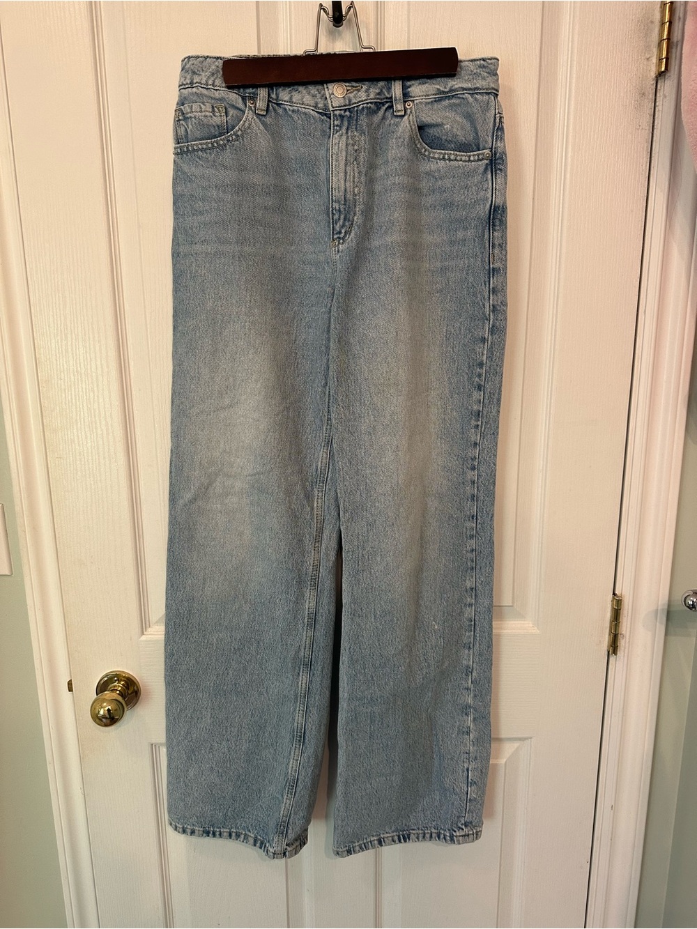 Dynamite Light Blue Wide-Leg Jeans